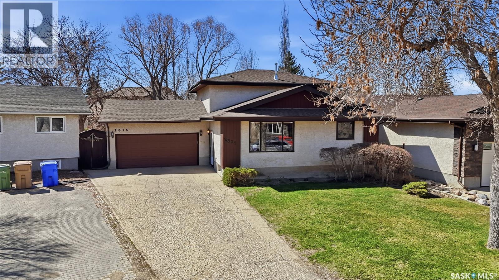 2835 More CRESCENT E, Regina, Saskatchewan