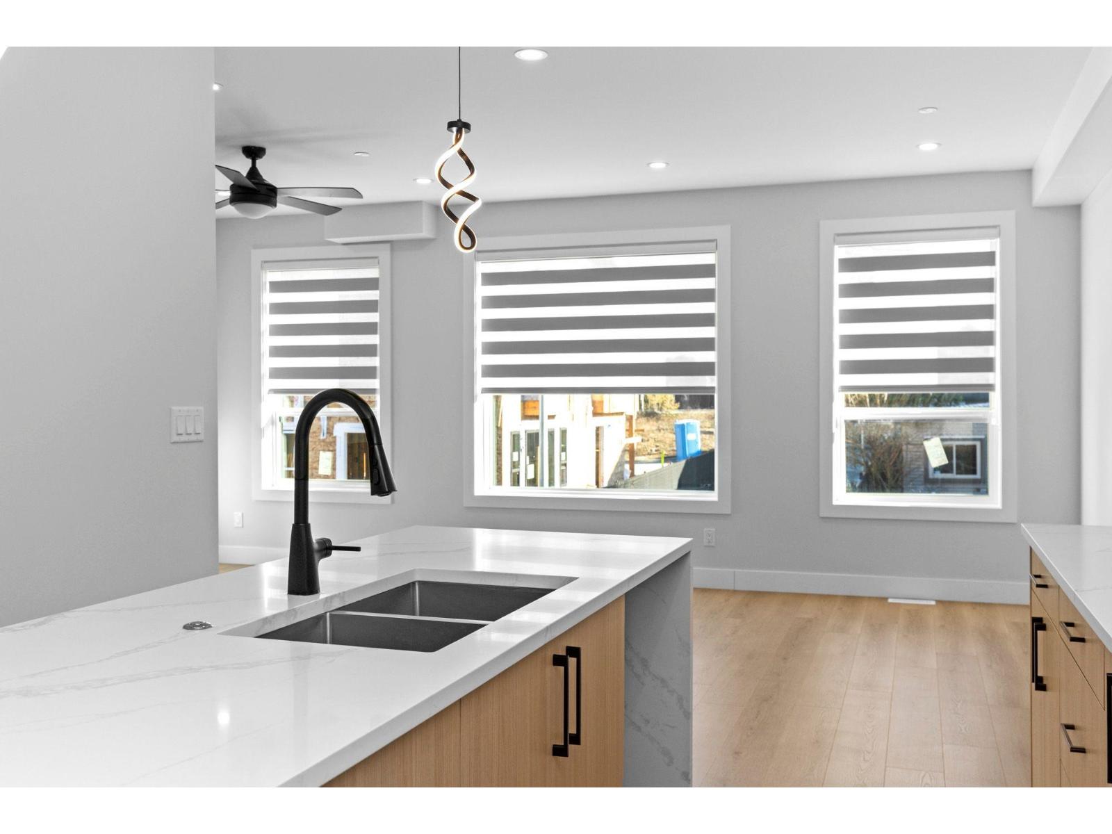 8548 Dunbar Way, Mission, British Columbia  V4S 0A7 - Photo 5 - R3121104