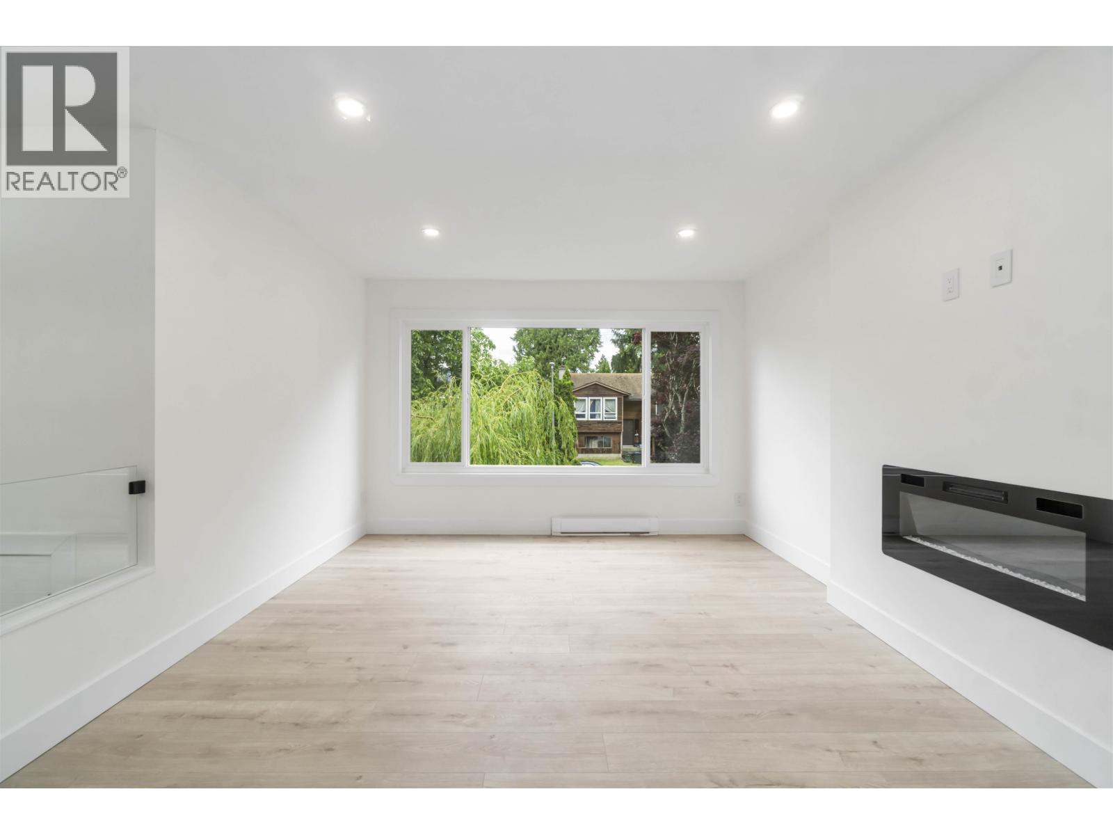 3228 Salt Spring Avenue, Coquitlam, British Columbia  V3E 1E9 - Photo 5 - R3121117