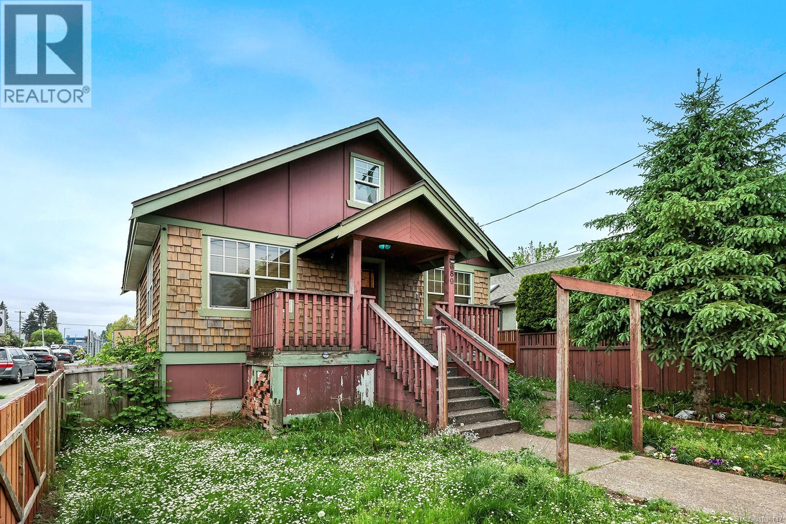 989 Fitzgerald Ave, Courtenay, British Columbia