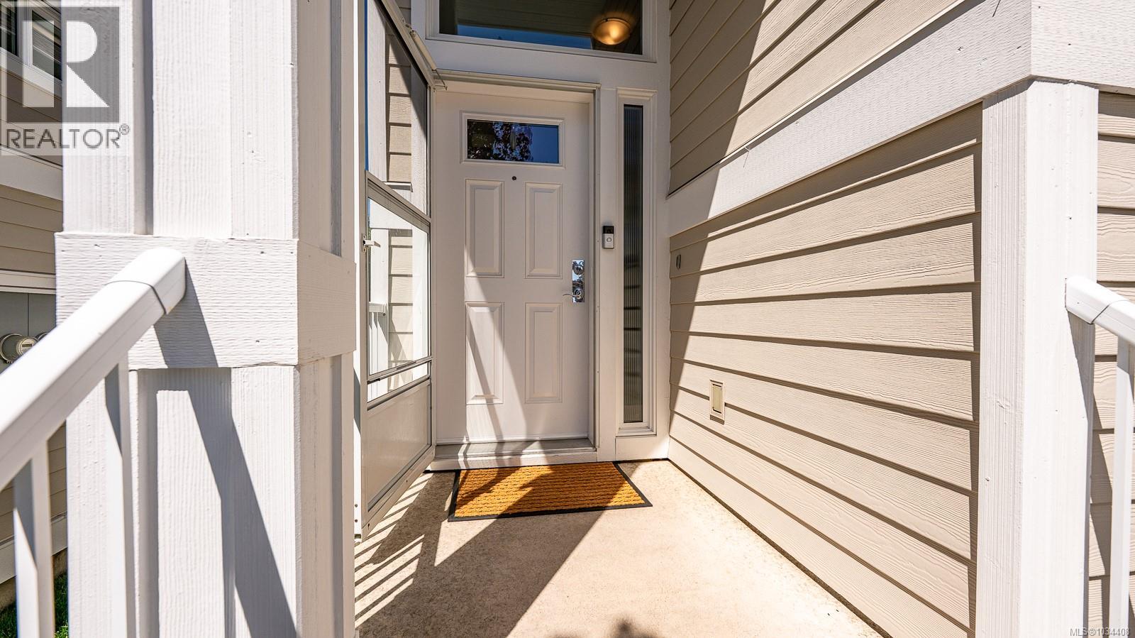 23 700 Lancaster Way, Comox, British Columbia  V9M 0B6 - Photo 3 - 1034408