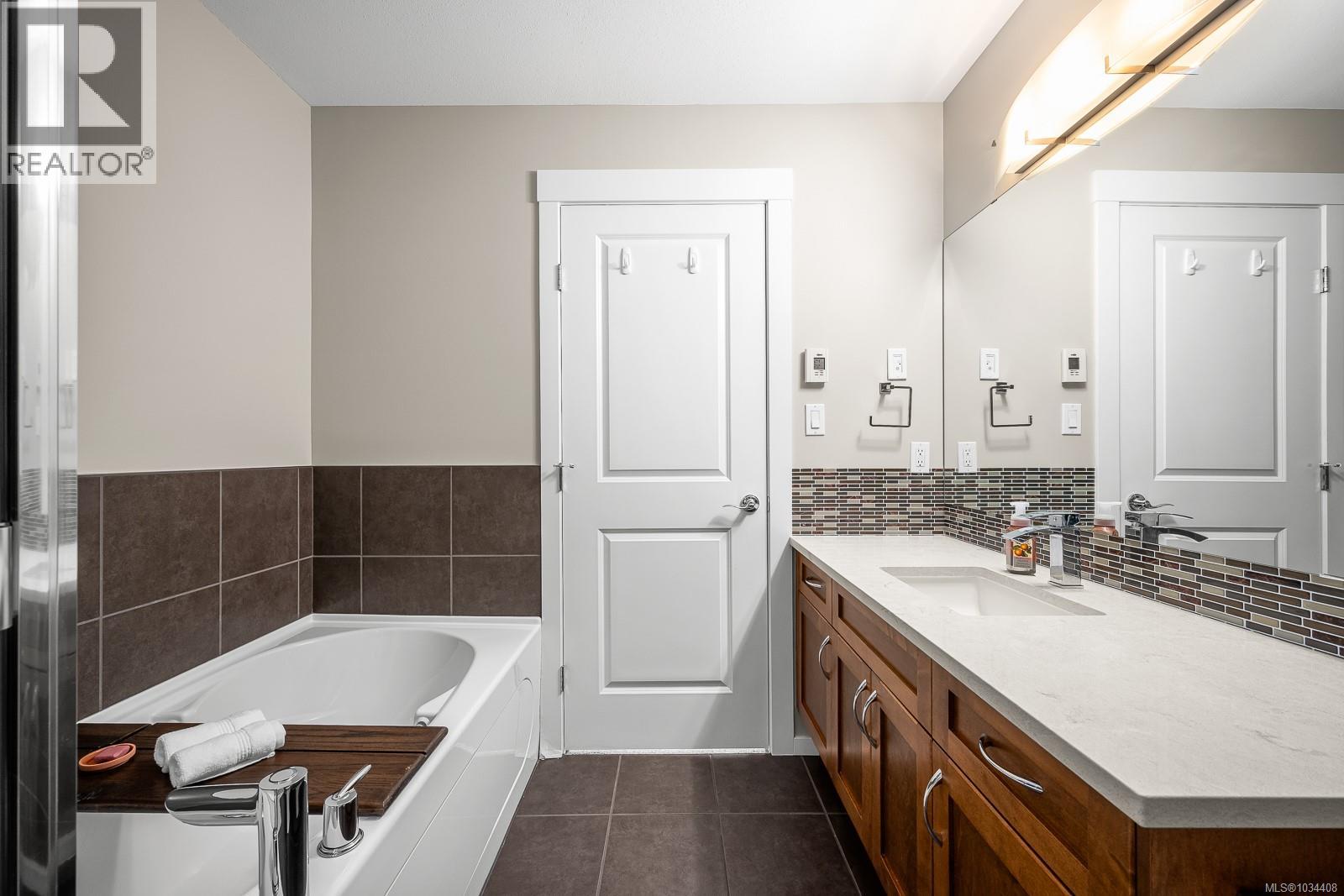 23 700 Lancaster Way, Comox, British Columbia  V9M 0B6 - Photo 36 - 1034408