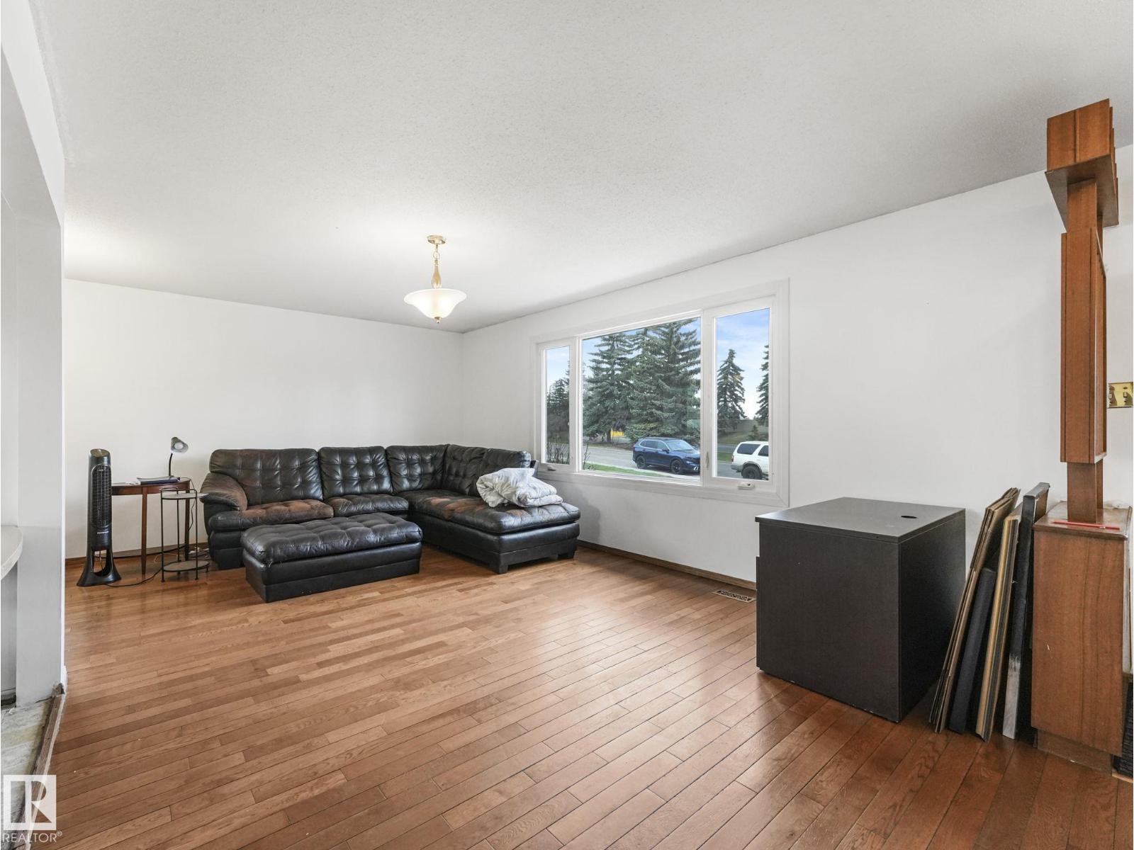 14024 69 St Nw Nw, Edmonton, Alberta  T5C 0H8 - Photo 5 - E4486411