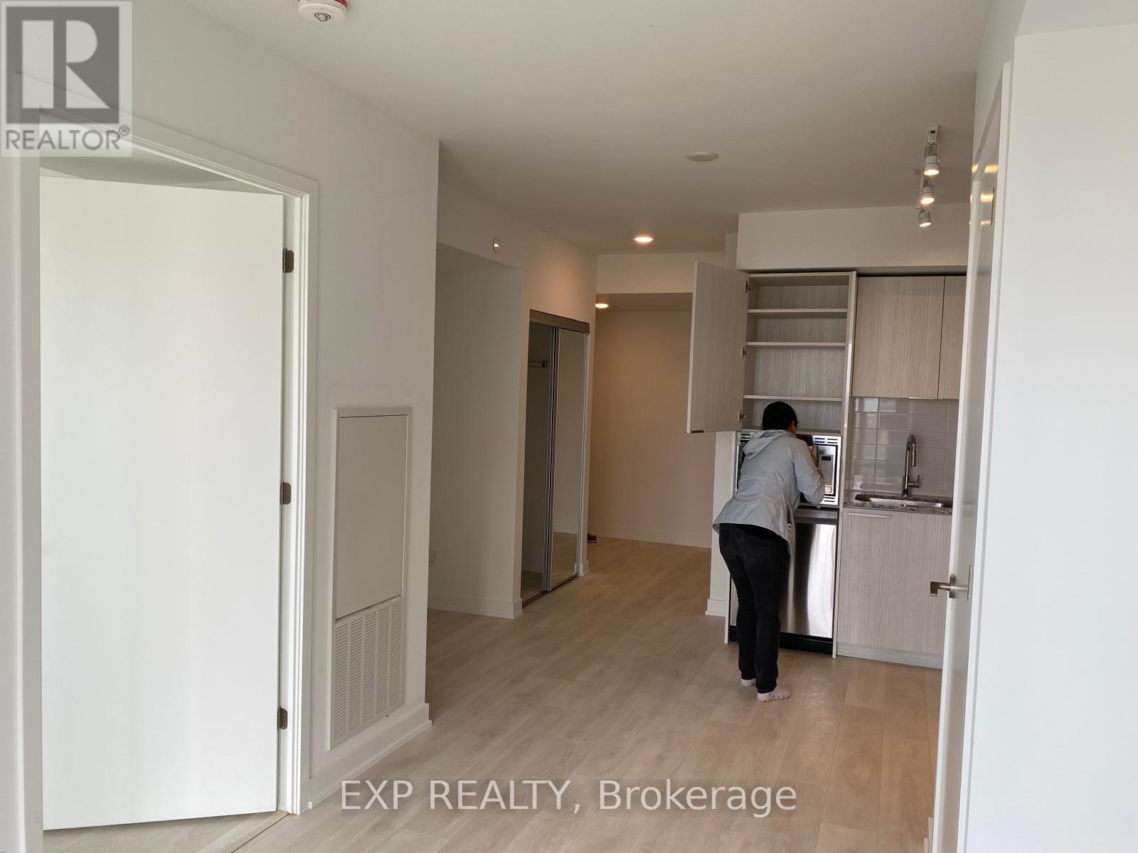 501 Yonge Street, Toronto, Ontario  M4Y 0G8 - Photo 14 - C13099766