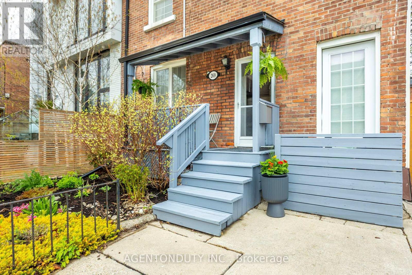 269 Claremont Street, Toronto (Trinity-Bellwoods), Ontario  M6J 2N1 - Photo 4 - C13099770