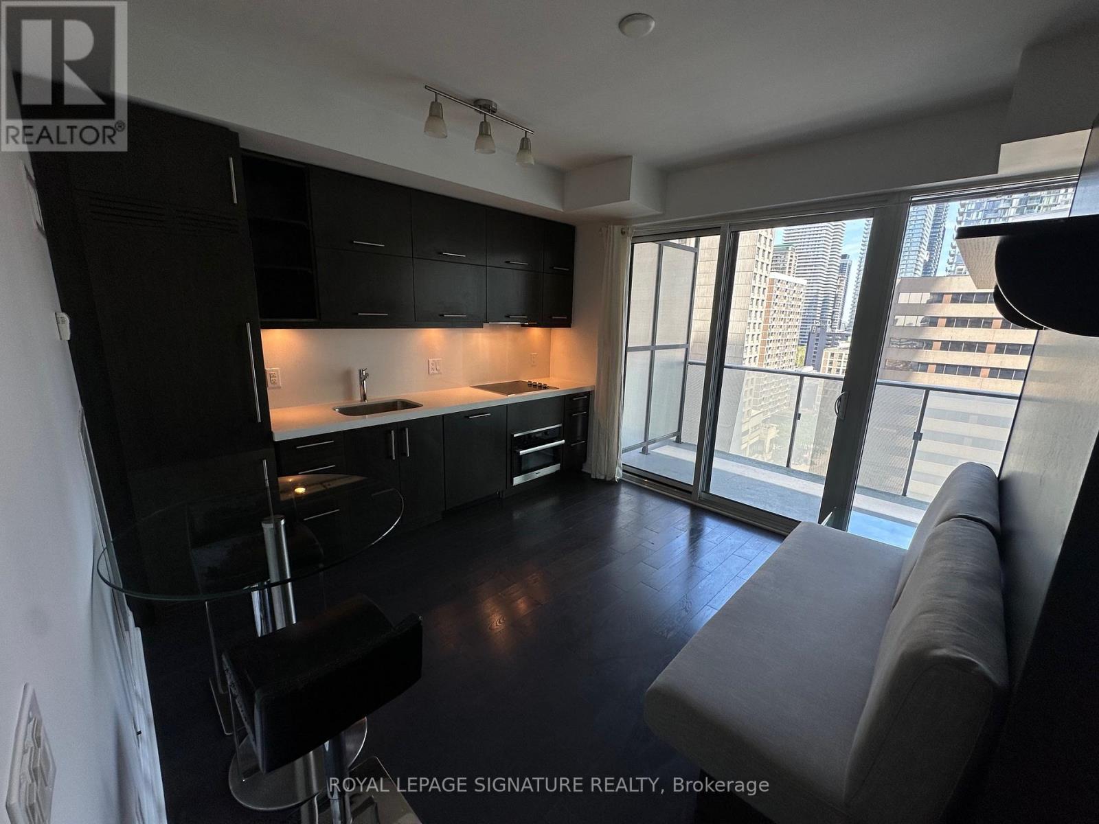 1410 - 65 St. Mary Street, Toronto, Ontario  M5S 0A6 - Photo 7 - C13099784