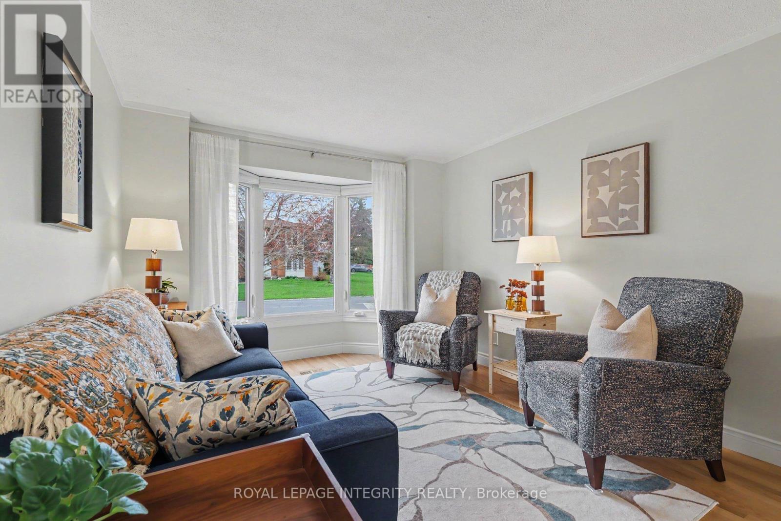 1138 St Germain Crescent, Ottawa, Ontario  K1C 2L8 - Photo 3 - X13099786