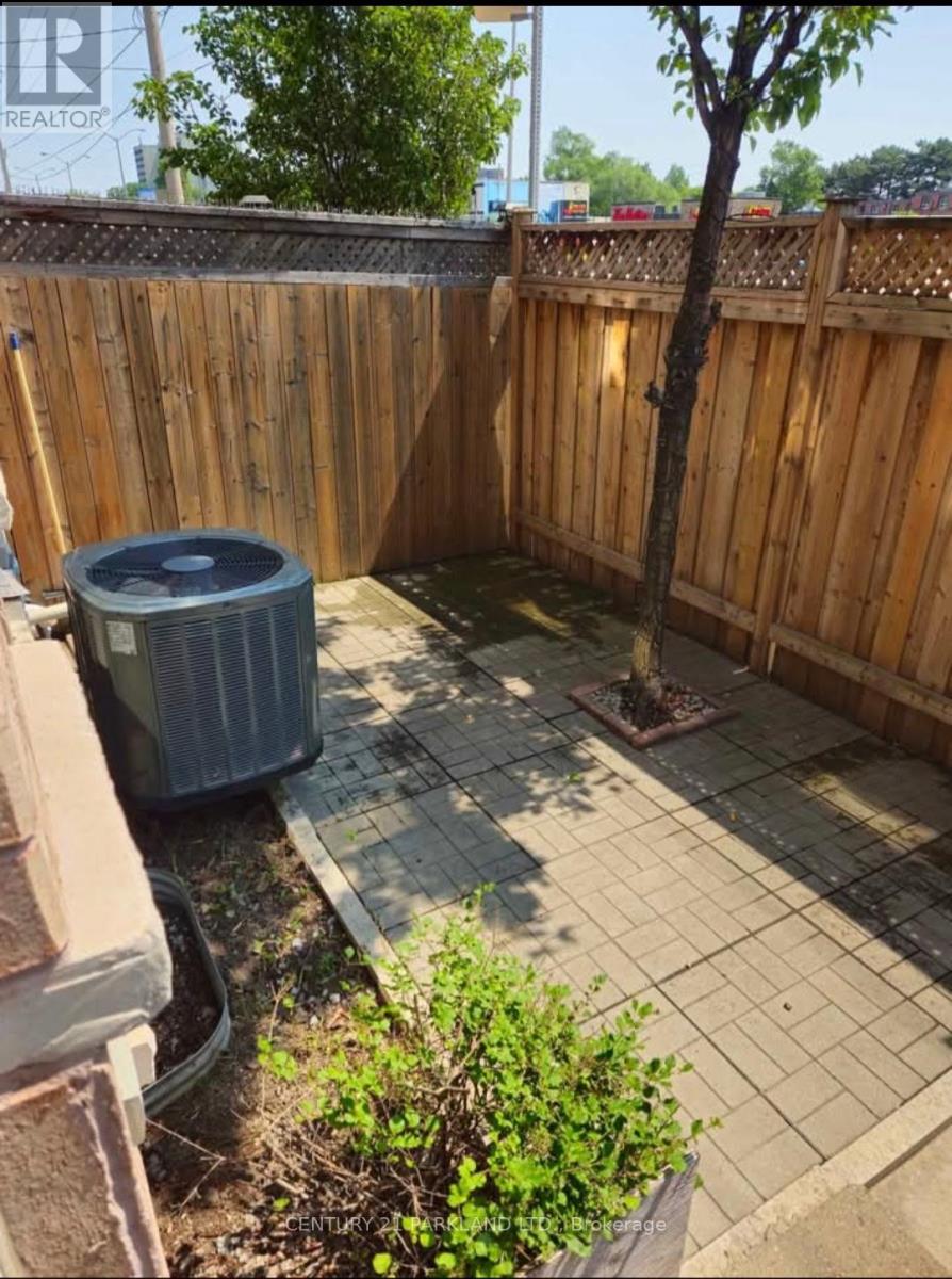52 Ignatius Lane, Toronto (West Hill), Ontario  M1E 0A3 - Photo 8 - E13099764