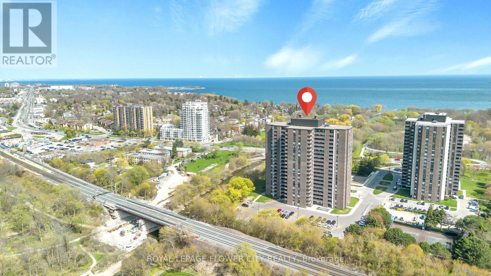 305 - 1535 Lakeshore Road E, Mississauga, Ontario  L5E 3E2 - Photo 4 - W13092740