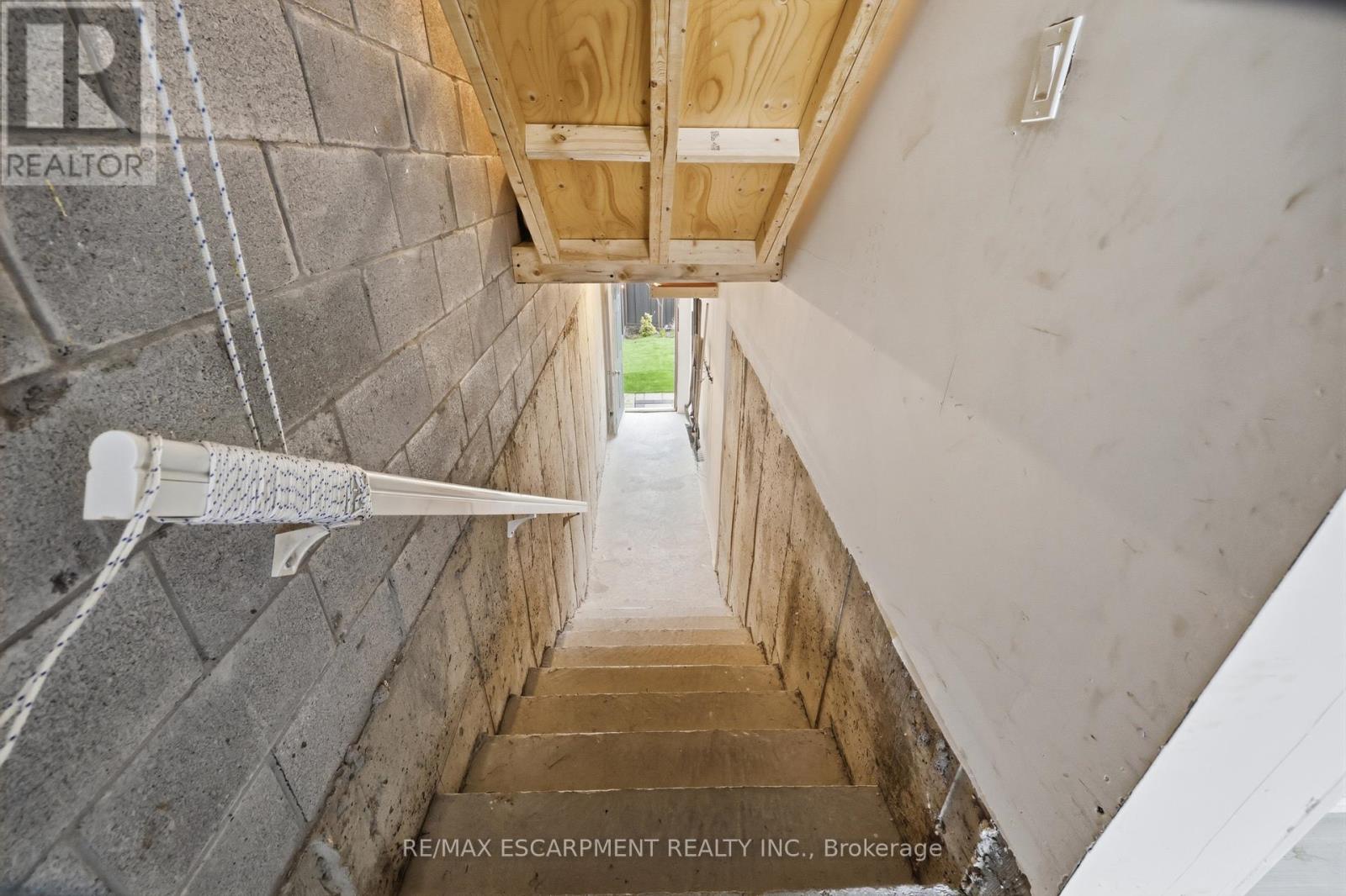223 Skinner Road, Hamilton, Ontario  L8B 1X2 - Photo 46 - X13031756