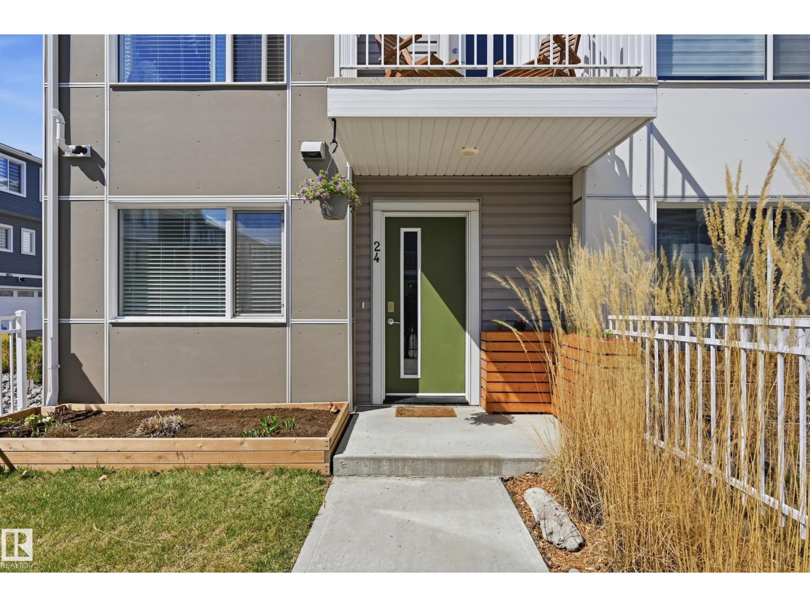 #24 215 Saddleback Rd Nw, Edmonton, Alberta  T6J 5T6 - Photo 2 - E4486413
