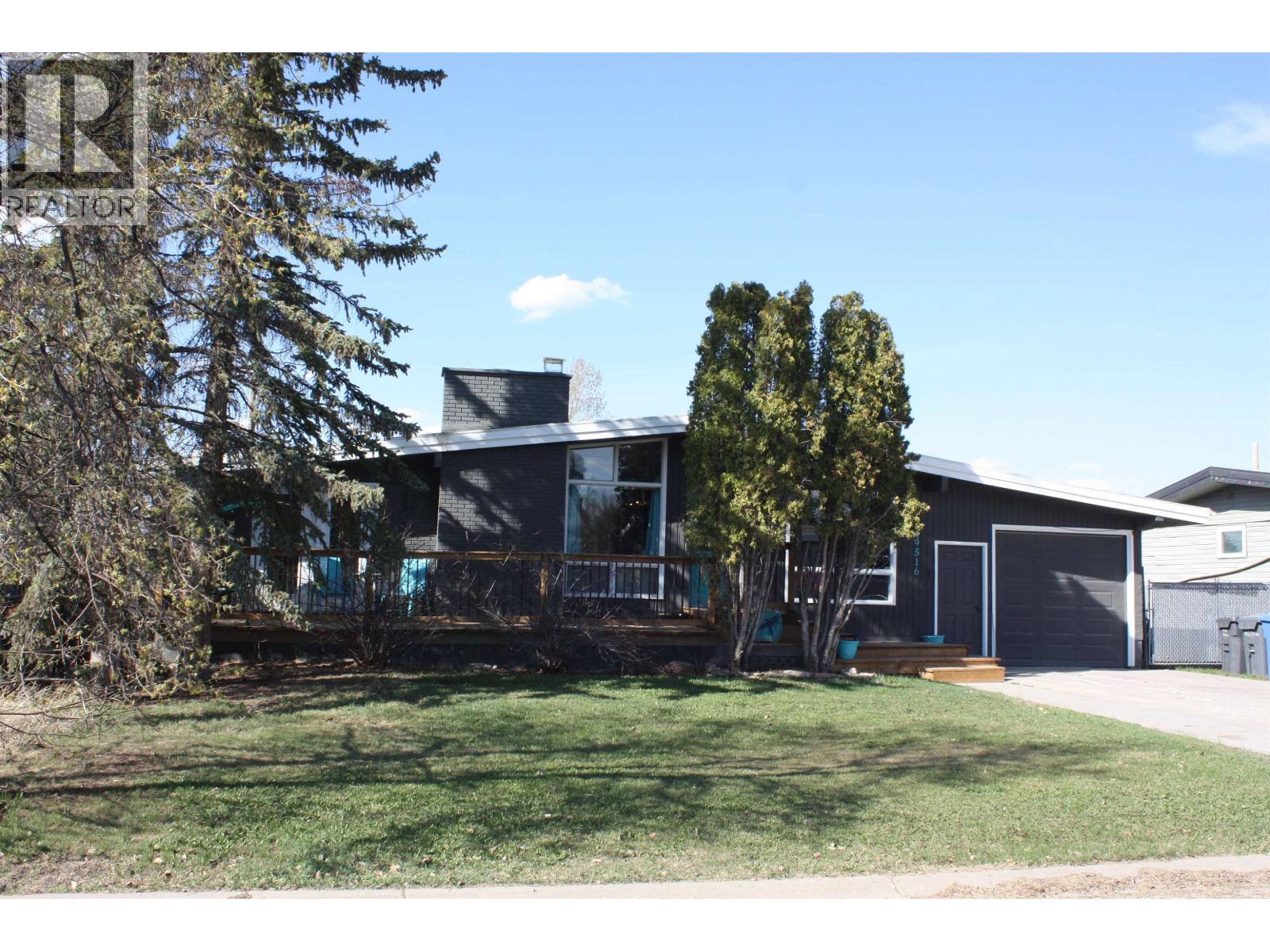9516 113 AVENUE, Fort St. John, British Columbia