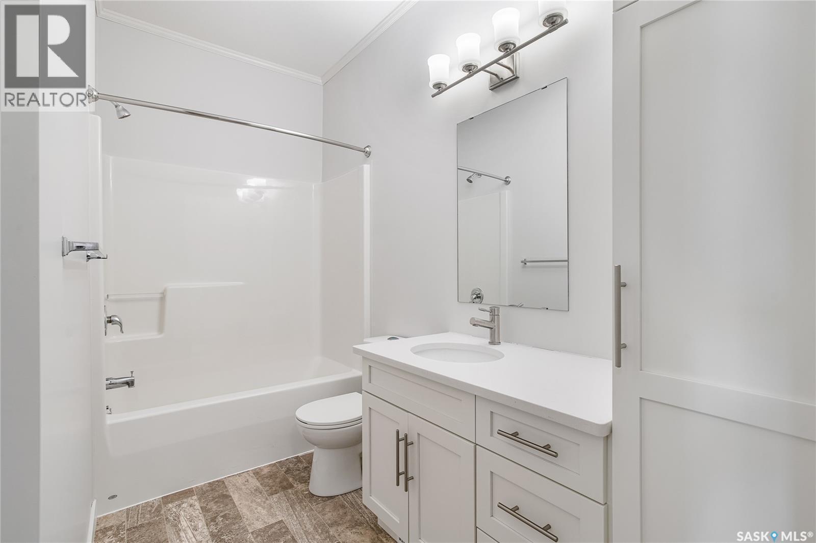 104 545 Hassard Close, Saskatoon, Saskatchewan  S7L 6V3 - Photo 7 - SK035347