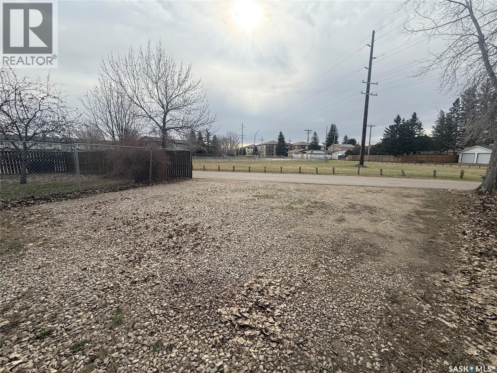 859 Rutherford Way, Saskatoon, Saskatchewan  S7N 4X6 - Photo 32 - SK035271