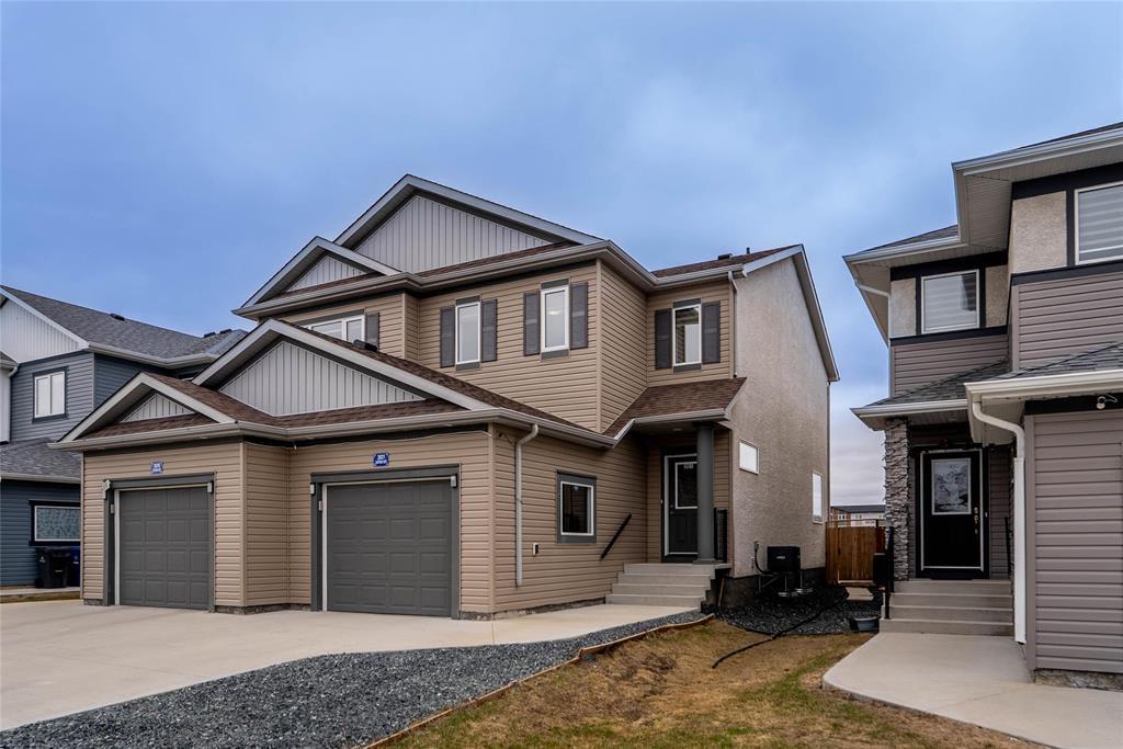301 Cartesian Gate, Winnipeg, Manitoba  R2P 1W8 - Photo 1 - 202609826