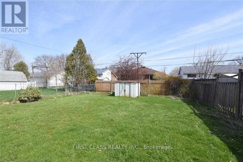 27 Welbourn Drive, Hamilton, Ontario  L9A 3N1 - Photo 5 - X13073514