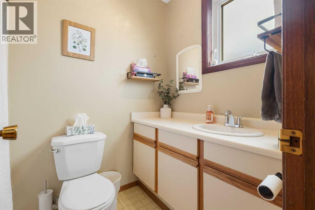 112 Woodglen Road SW, Calgary, Alberta  T2W 4Z1 - Photo 25 - A2308841