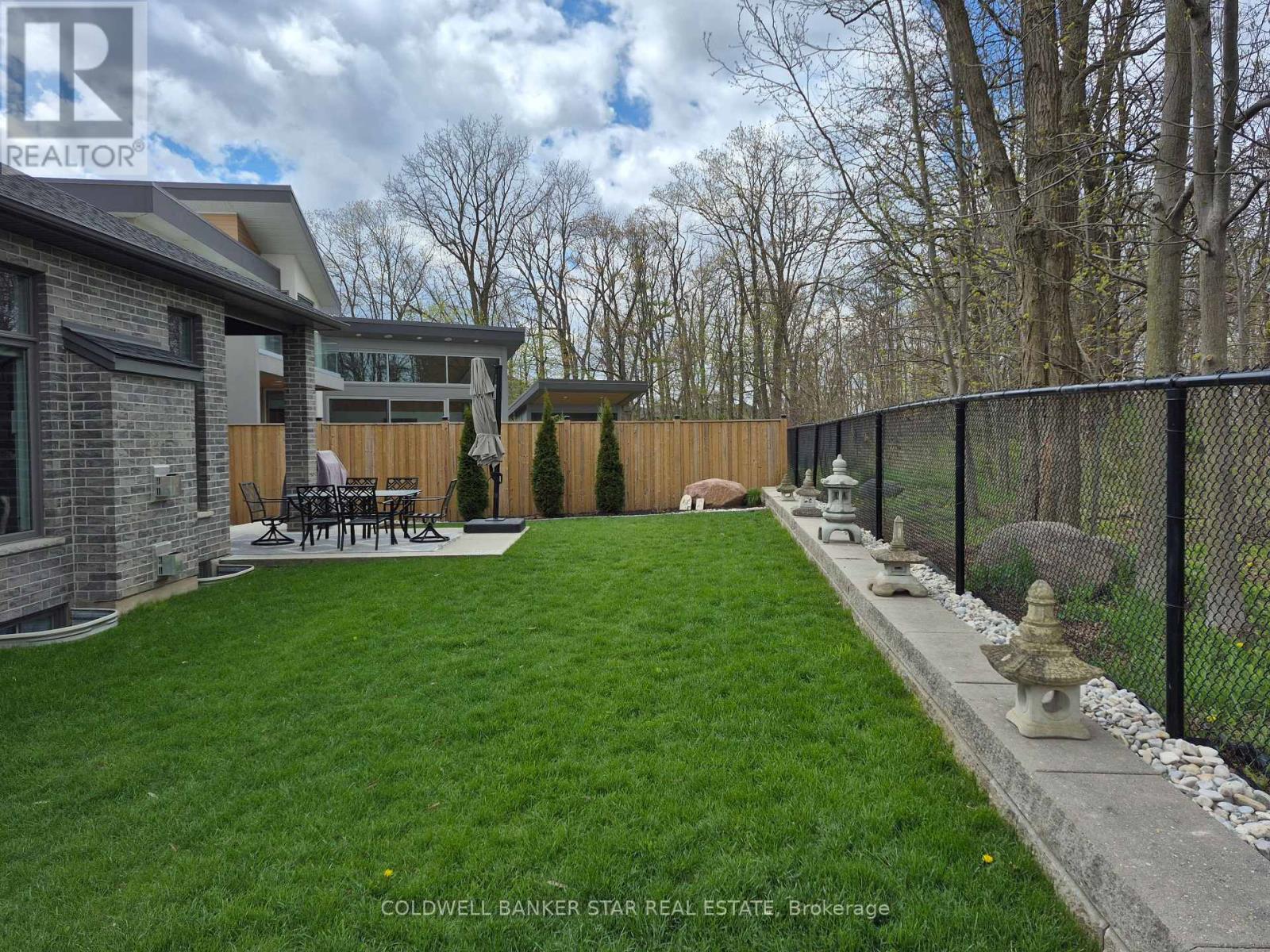 2426 Red Thorne Avenue, London South, Ontario  N6P 0E7 - Photo 46 - X13099848