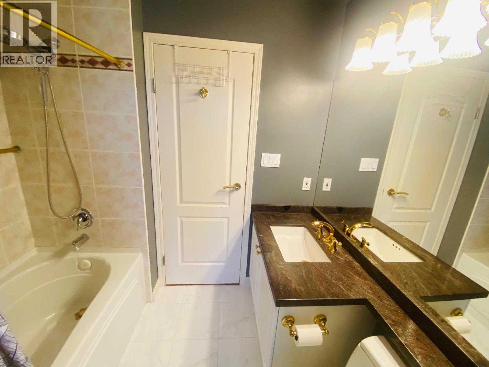 1003 6838 Station Hill Drive, Burnaby, British Columbia  V3N 5A4 - Photo 13 - R3120621