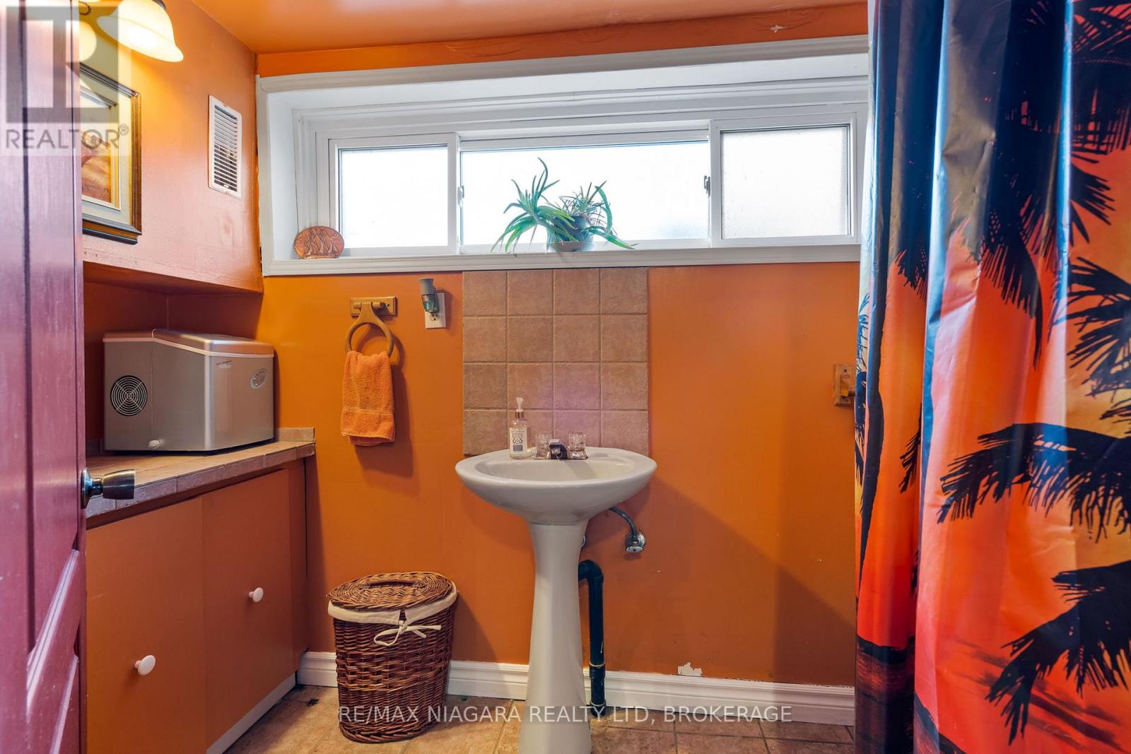 10419 Lakeshore Road, Wainfleet (Lakeshore), Ontario  L3K 5V4 - Photo 21 - X13099880
