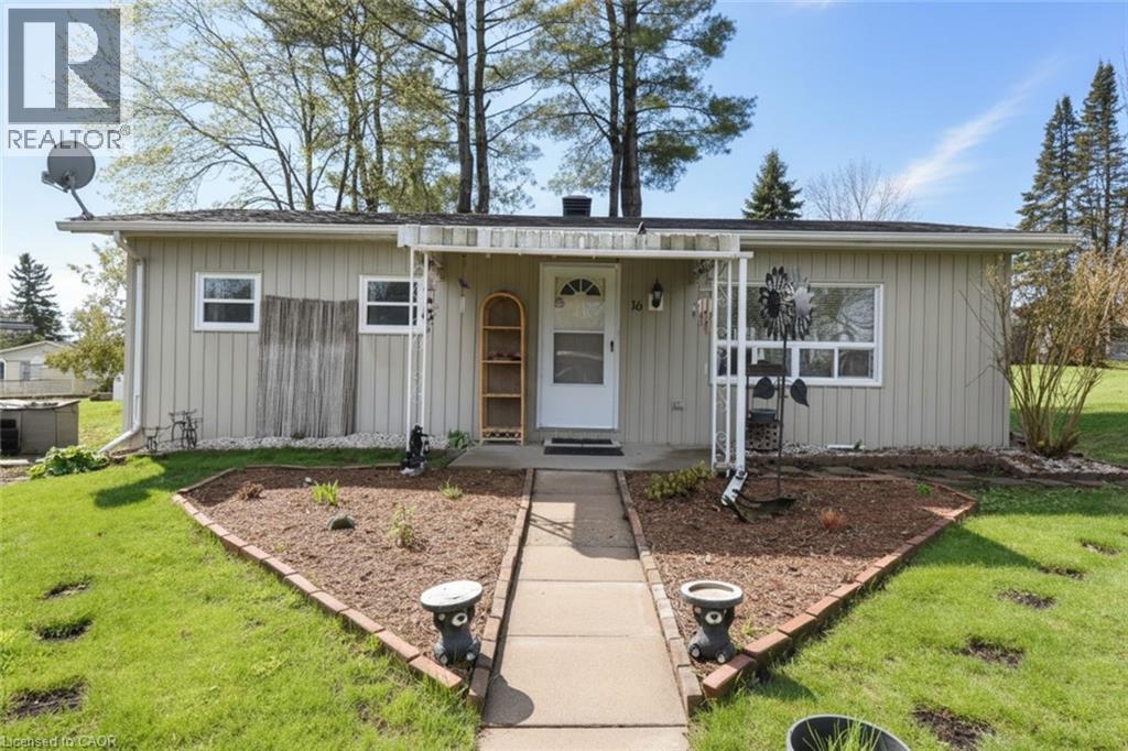 16 Mimosa Crescent, Innisfil, Ontario  L9S 1R1 - Photo 4 - 40828369