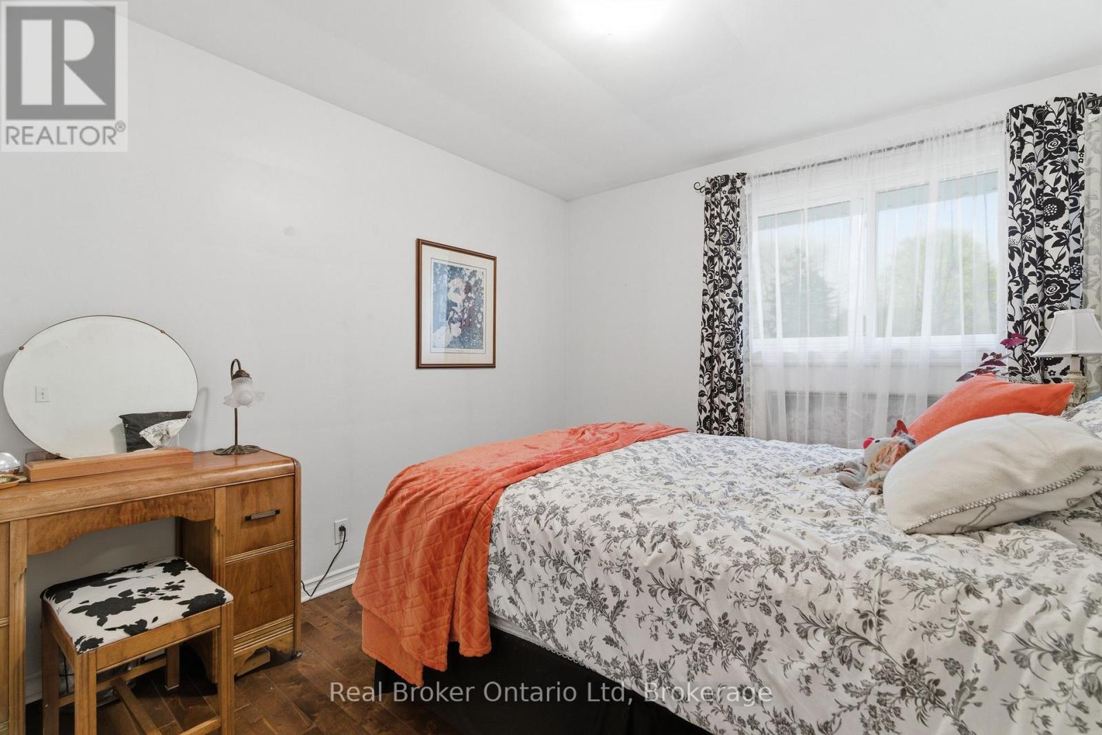 6 Eleanor Court, Guelph (Grange Road), Ontario  N1E 1S7 - Photo 19 - X13099858