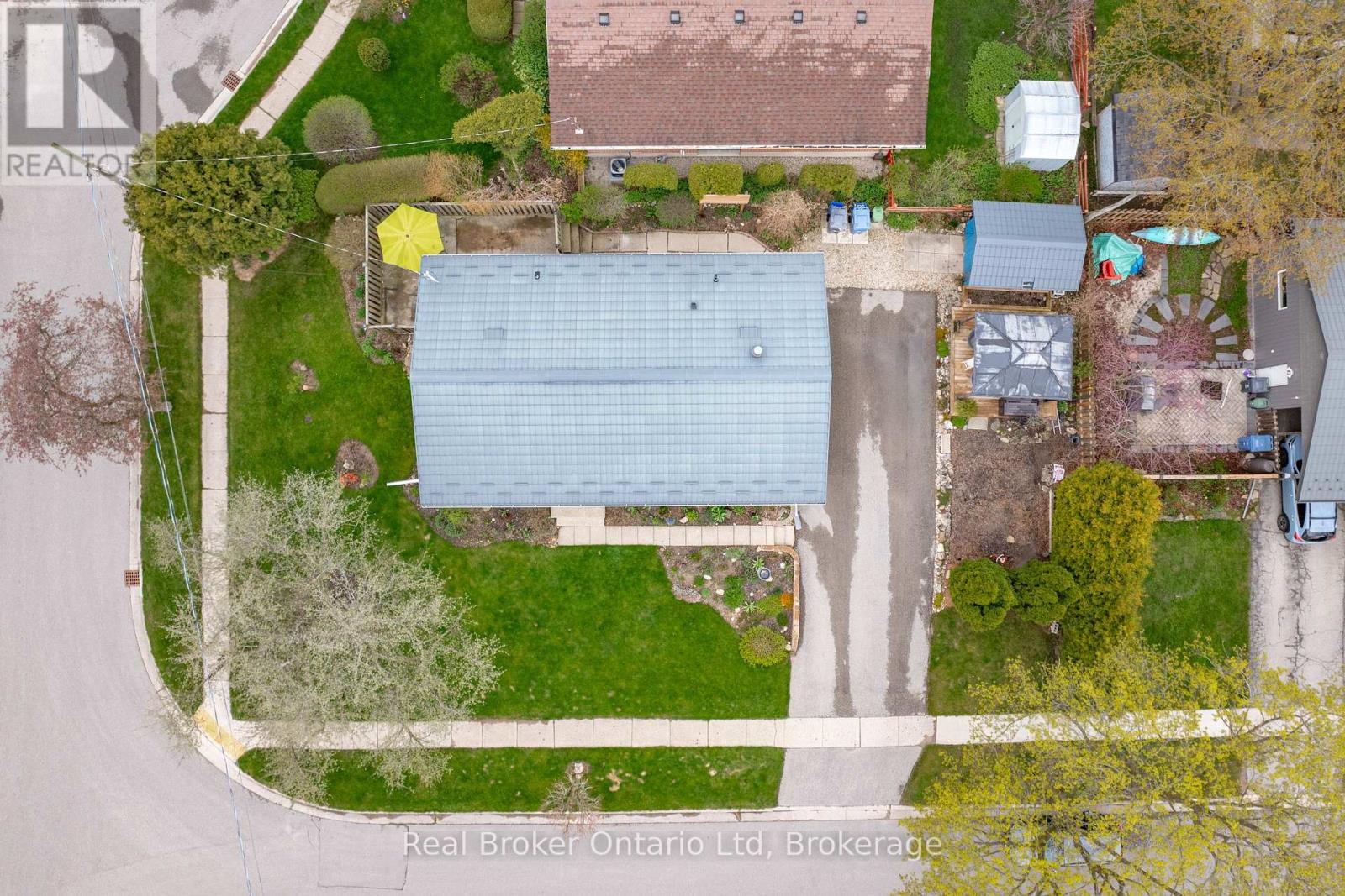 6 Eleanor Court, Guelph (Grange Road), Ontario  N1E 1S7 - Photo 45 - X13099858
