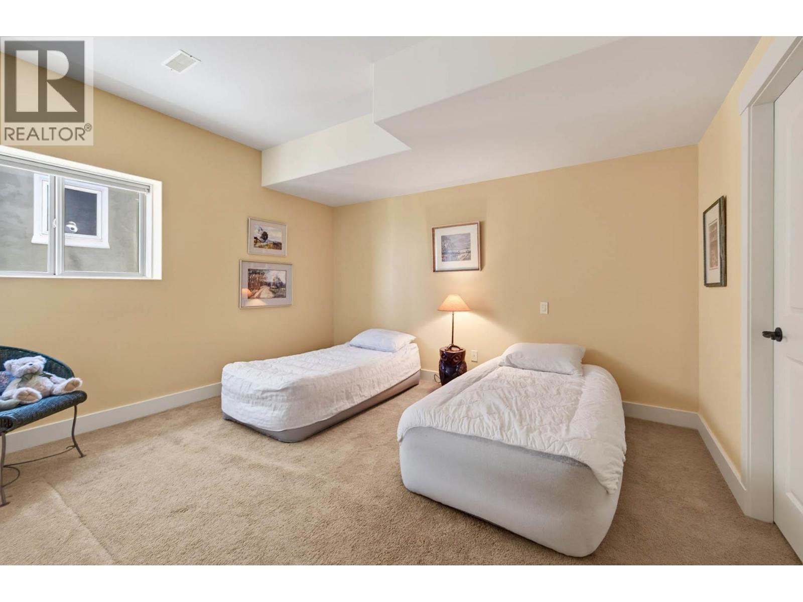 424 Azure Place, Kamloops, British Columbia  V2E 2R2 - Photo 46 - 10386550