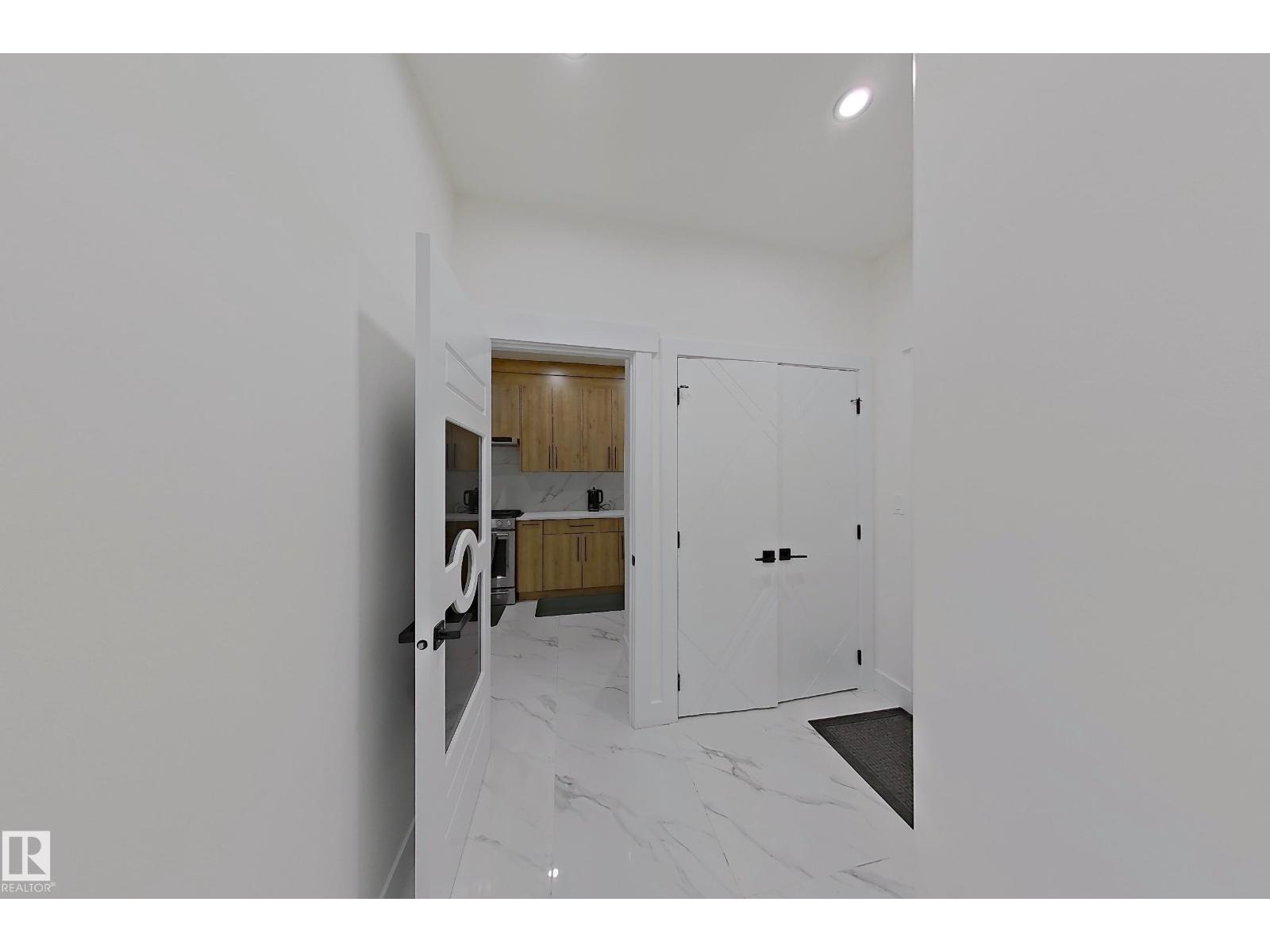 1210 Peregrine Tc Nw, Edmonton, Alberta  T5S 0M3 - Photo 8 - E4486416