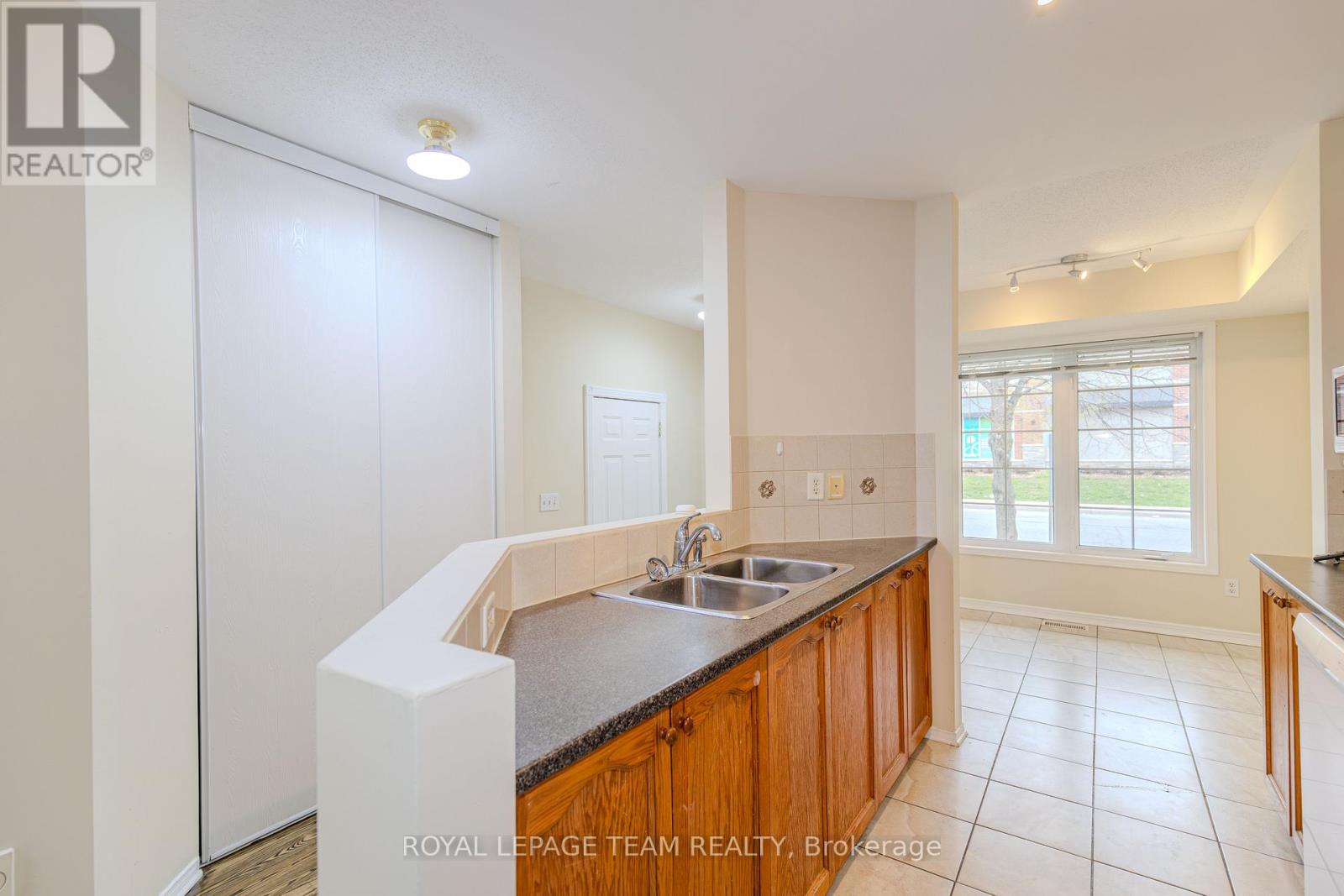 263 Cresthaven Drive, Ottawa, Ontario  K2G 6W3 - Photo 13 - X13099856