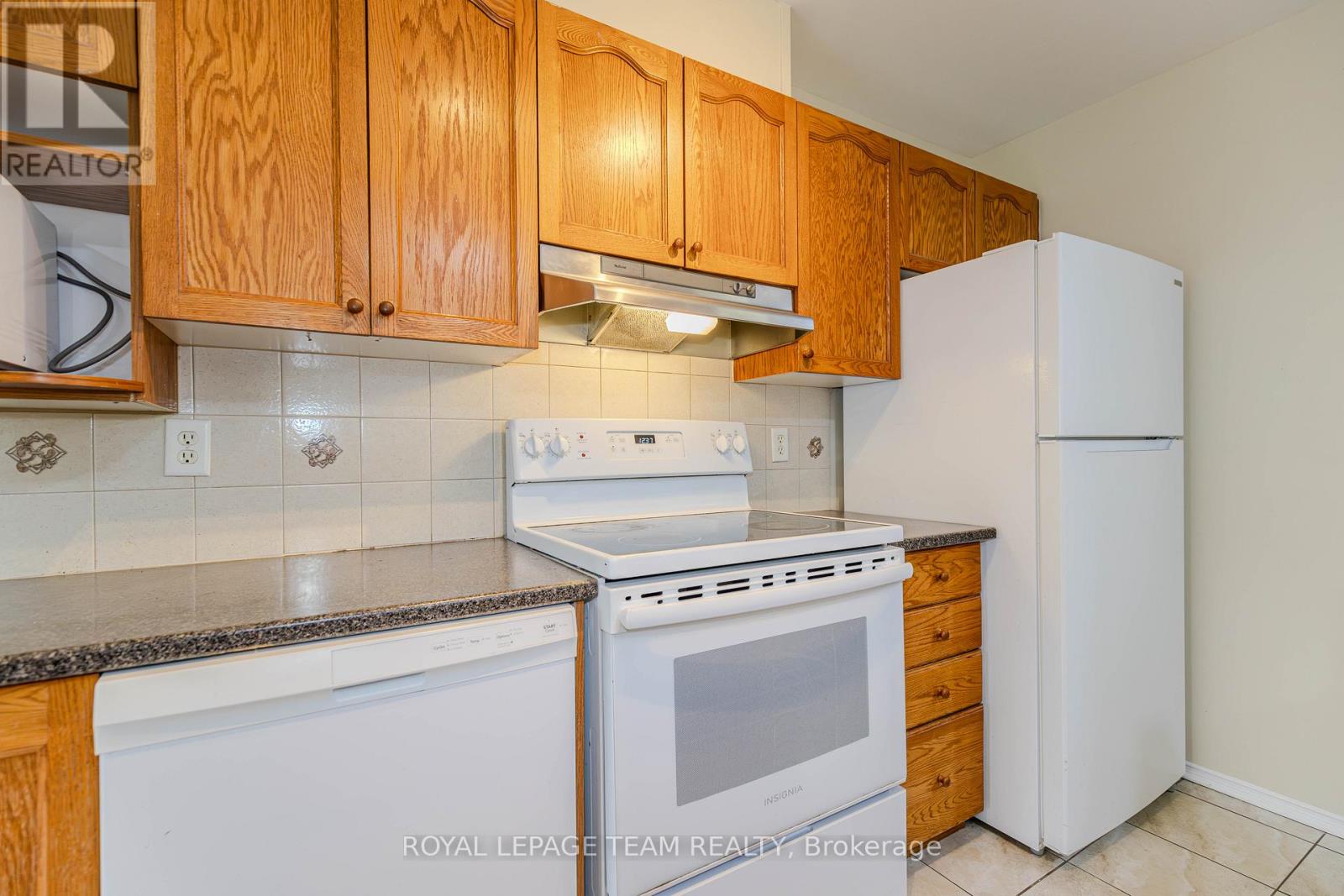 263 Cresthaven Drive, Ottawa, Ontario  K2G 6W3 - Photo 9 - X13099856