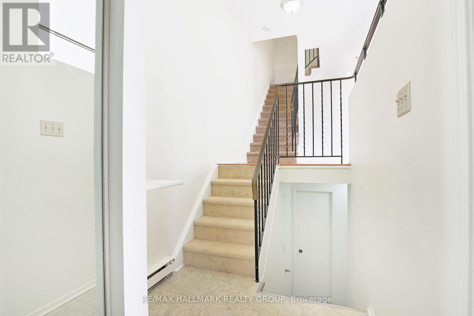 137 Renova Private, Ottawa, Ontario  K1G 4C7 - Photo 3 - X13099868