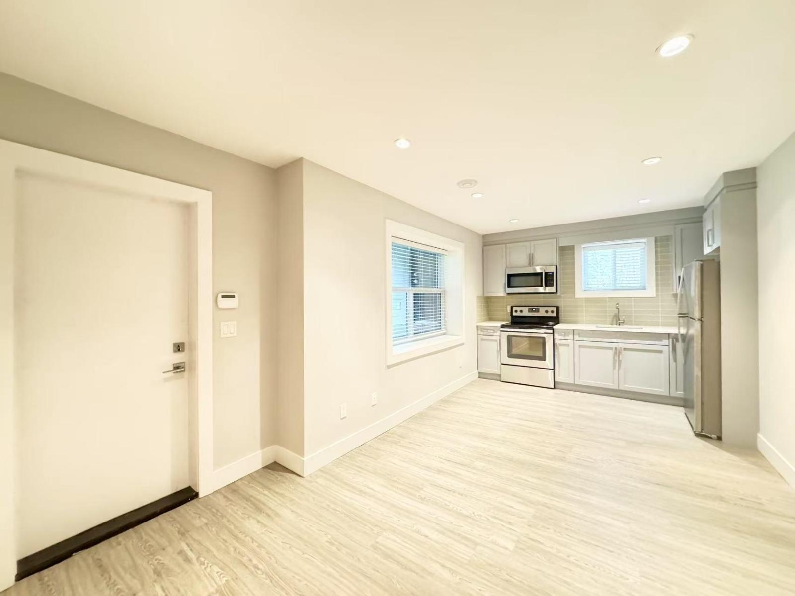 Basement 159xx 92a Avenue, Surrey, British Columbia  V4N 6N1 - Photo 3 - R3121186