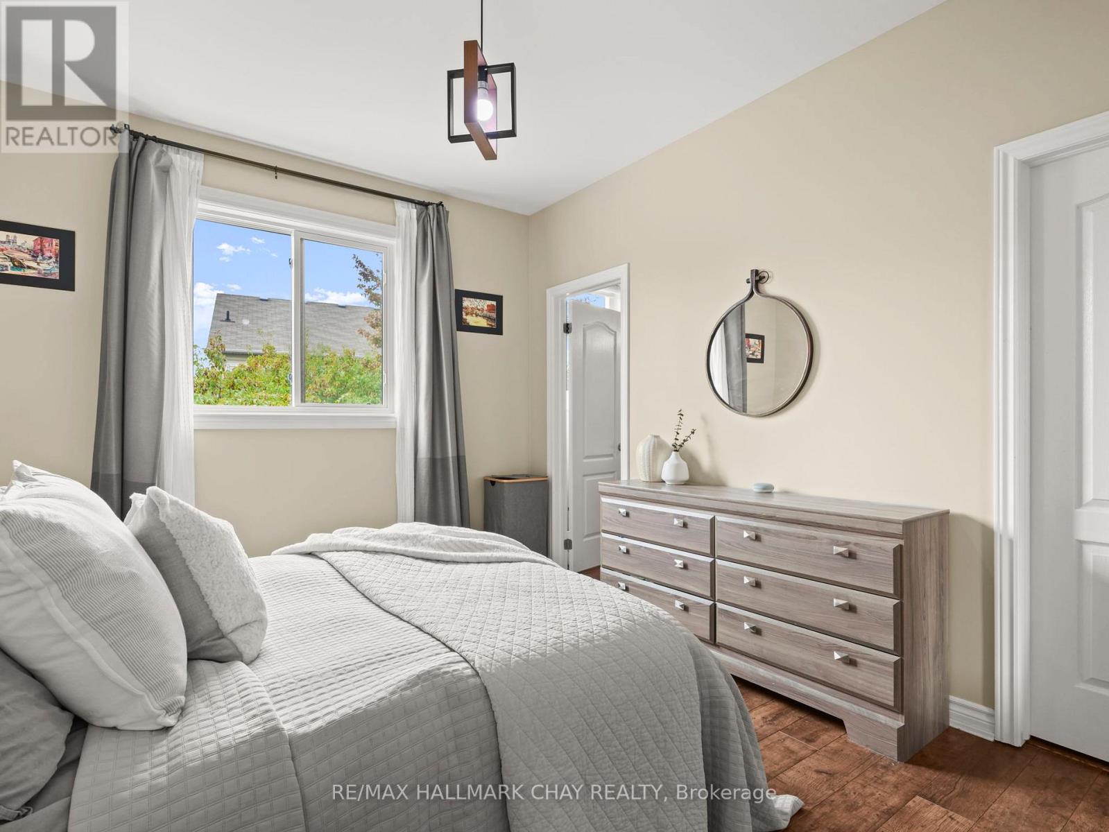 102 Diana Way, Barrie, Ontario  L4M 7J2 - Photo 31 - S13099850