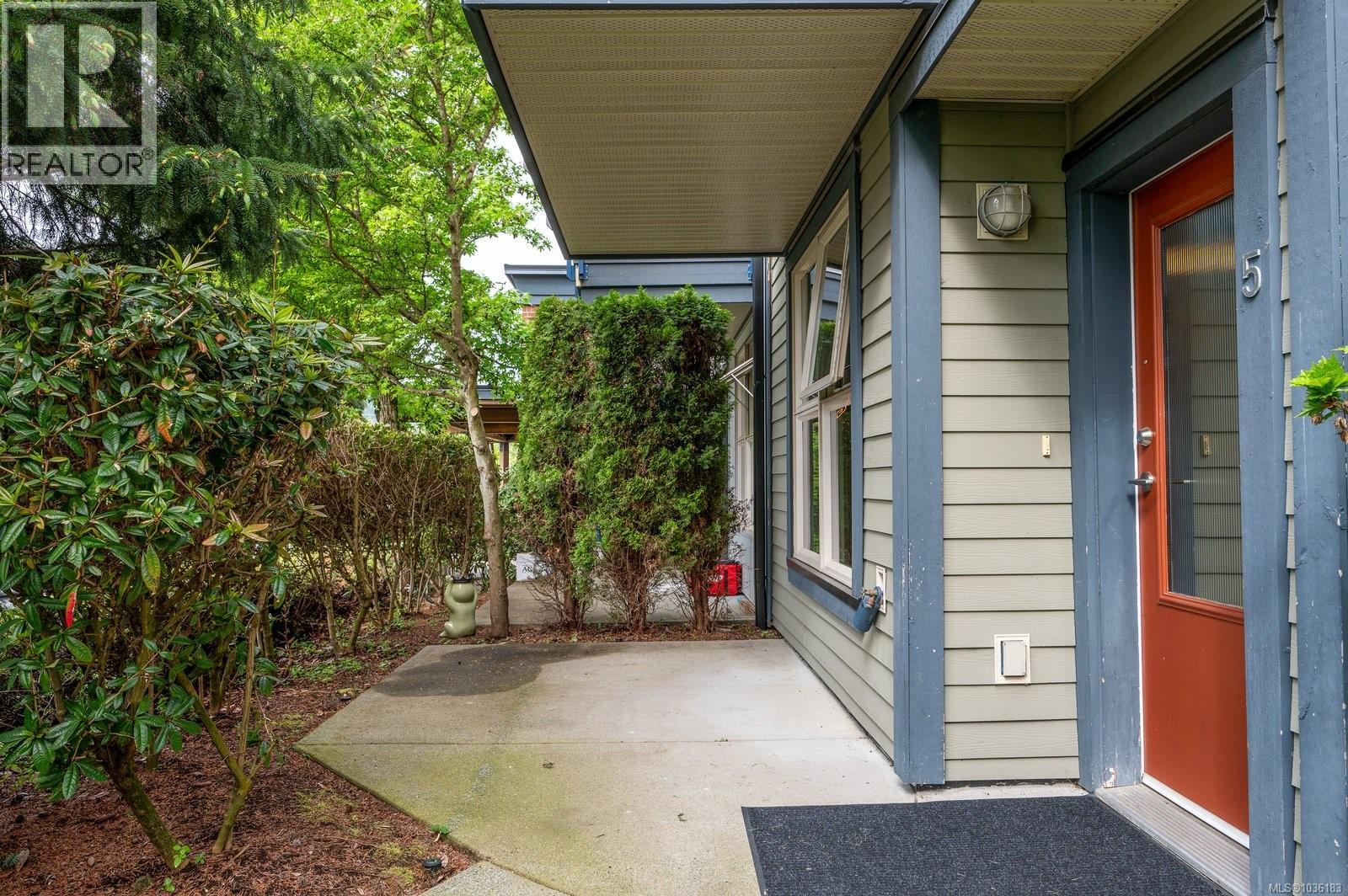5 1406 Jingle Pot Rd, Nanaimo, British Columbia  V9R 0A9 - Photo 3 - 1036183