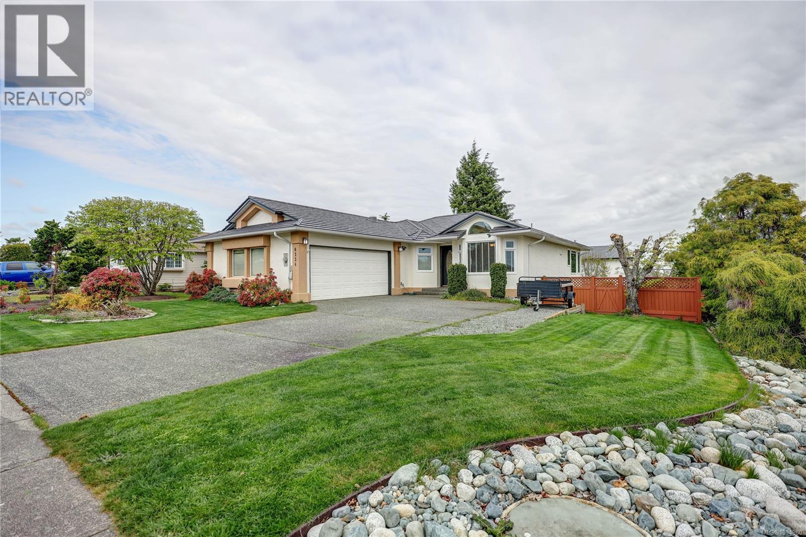 6254 Waterbury Rd, Nanaimo, British Columbia