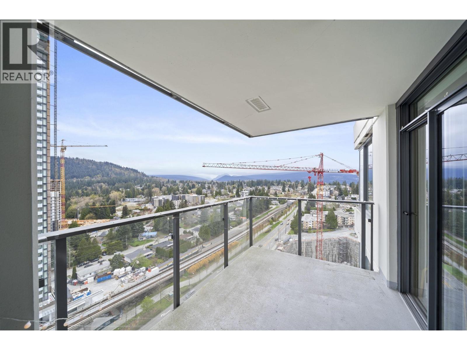 2101 602 COMO LAKE AVENUE, Coquitlam, British Columbia