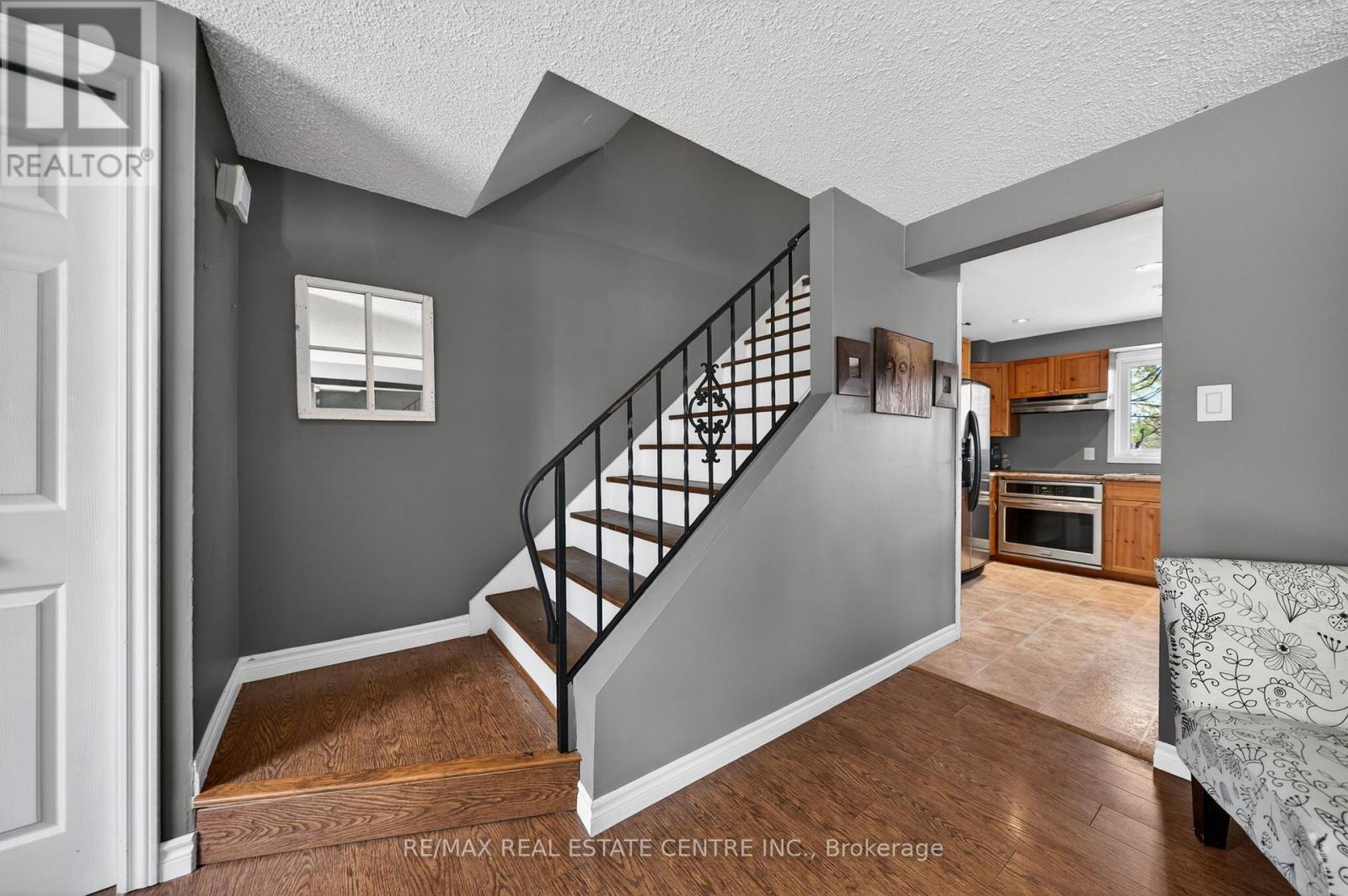 195 Old Carriage Drive, Kitchener, Ontario  N2P 1H5 - Photo 14 - X13099862