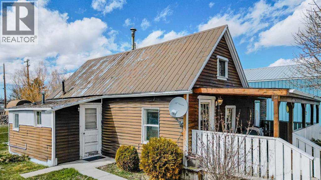102 County Road, Warner, Alberta  T0K 2L0 - Photo 2 - A2299916