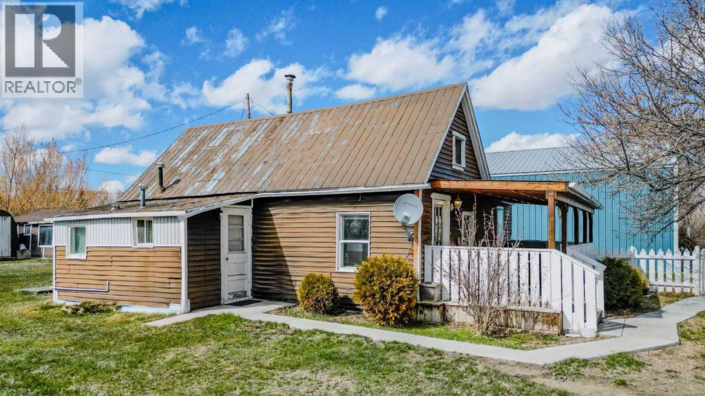 102 County Road, Warner, Alberta  T0K 2L0 - Photo 17 - A2299916