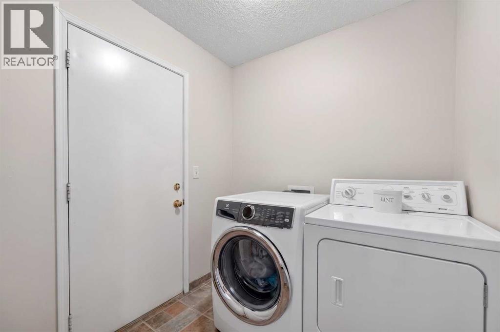 213 Citadel Gardens NW, Calgary, Alberta  T3G 3X5 - Photo 22 - A2308453