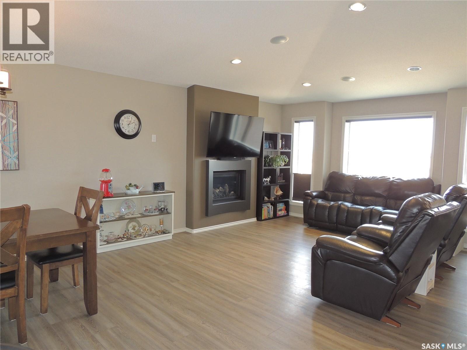 Anderson Acreage, Estevan Rm No. 5, Saskatchewan  S4A 2A3 - Photo 4 - SK035335