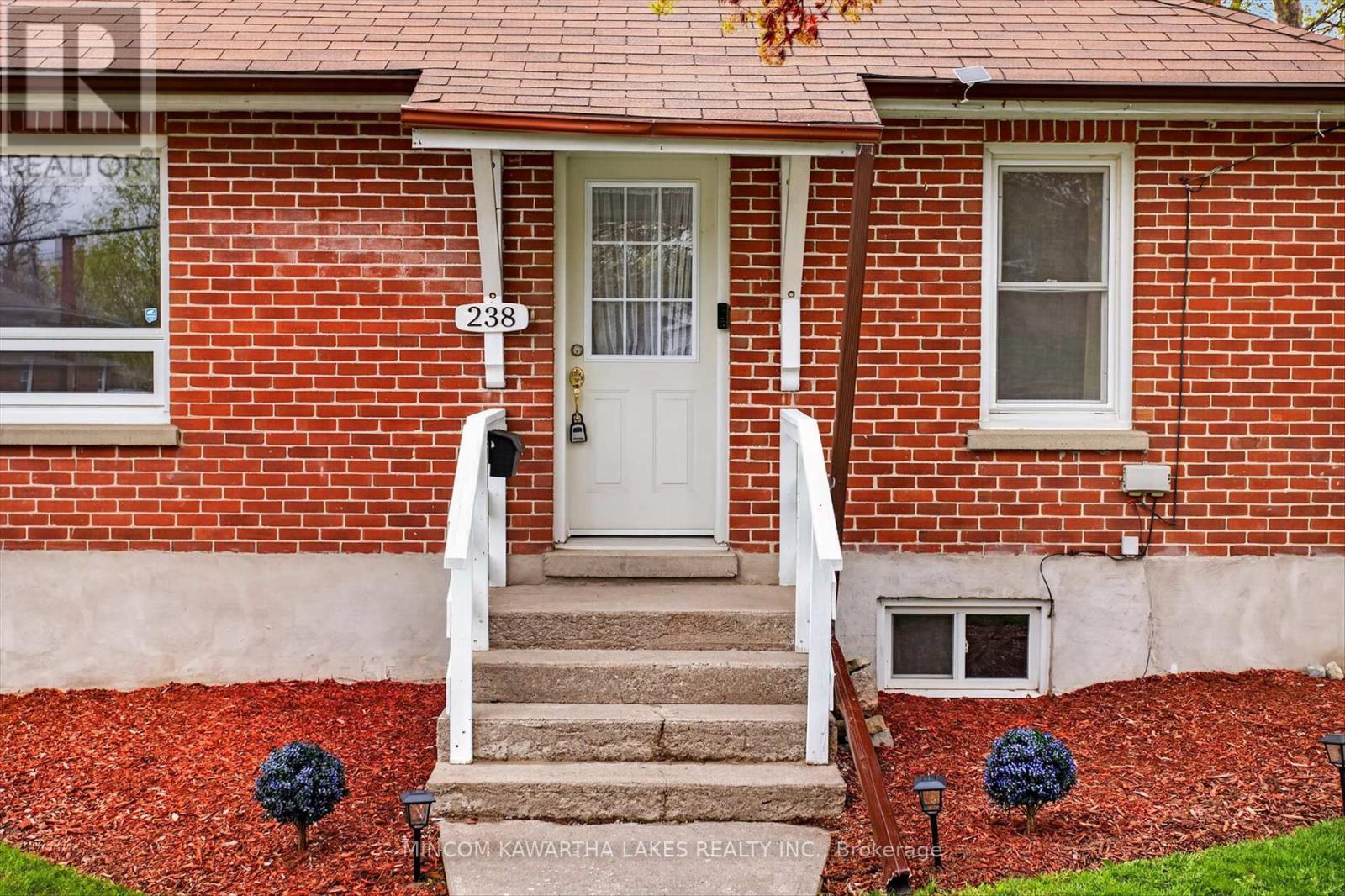 238 Mcfarlane Street, Peterborough, Ontario  K9H 1K3 - Photo 6 - X13098216