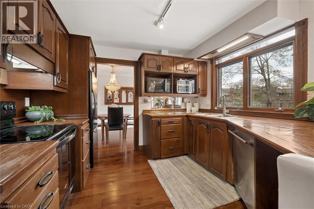 12 Burnhamill Place, Etobicoke, Ontario  M9C 3S4 - Photo 16 - 40828375