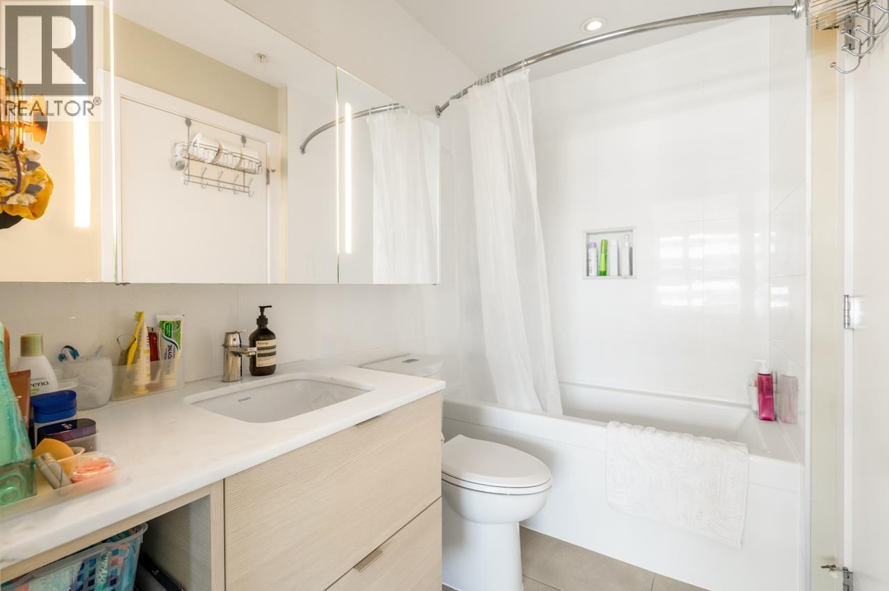 2607 602 Como Lake Avenue, Coquitlam, British Columbia  V3J 0G2 - Photo 14 - R3121159
