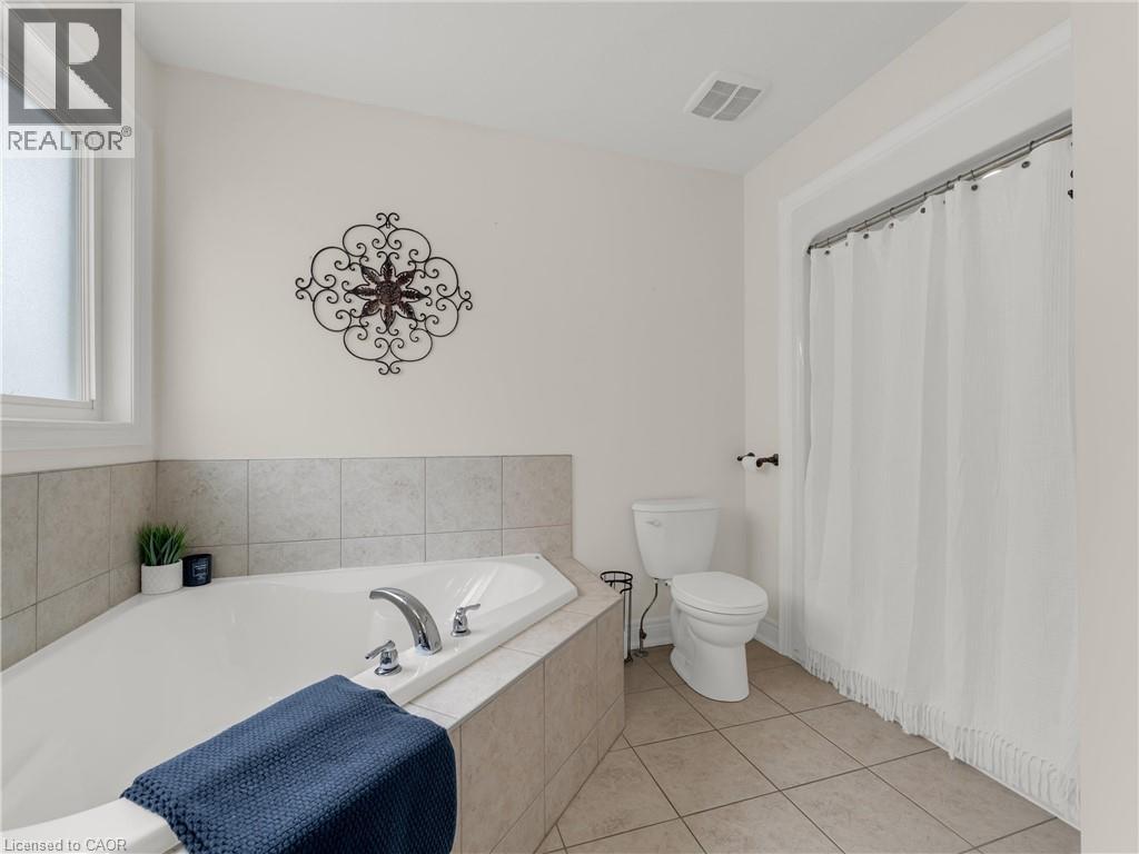 4957 Gilmore Street, Beamsville, Ontario  L3J 0G9 - Photo 34 - 40827090