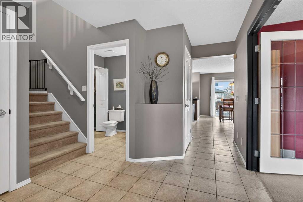 204 Citadel Meadow Close Nw, Calgary, Alberta  T3G 4T4 - Photo 7 - A2306097