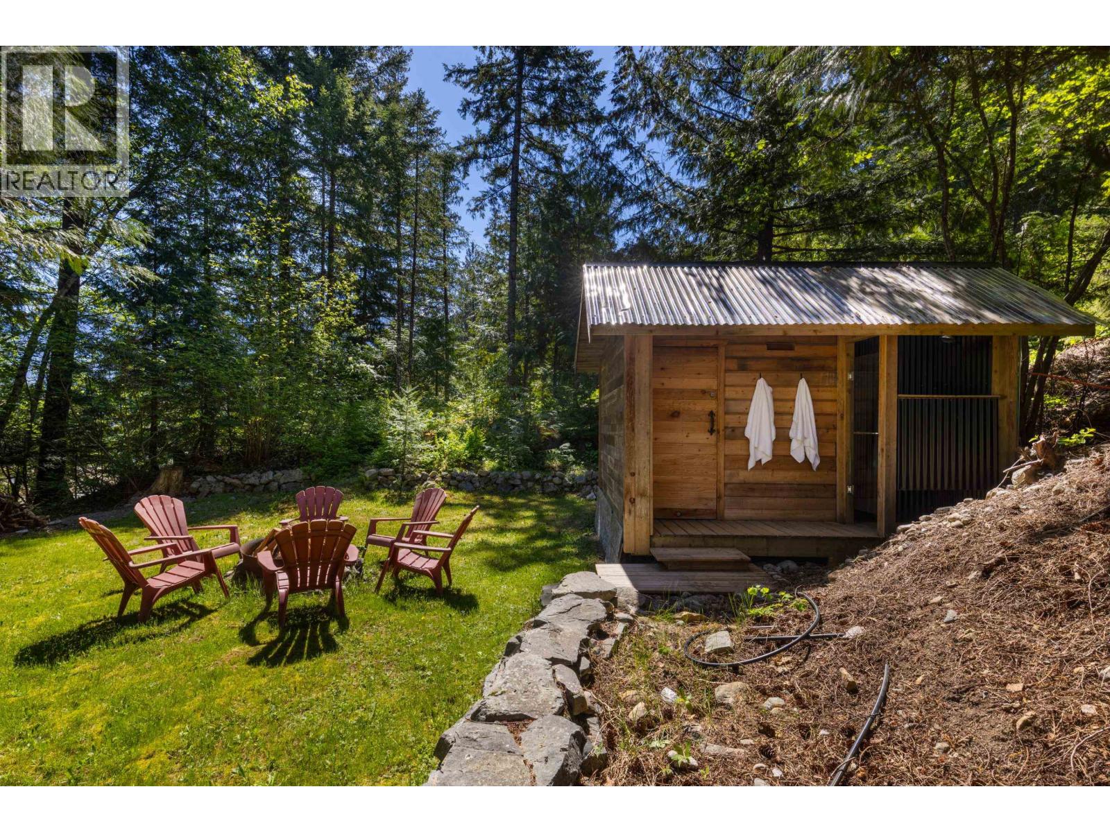 1350 Fernwood Drive, Pemberton, British Columbia  V0N 2L0 - Photo 16 - R3121156