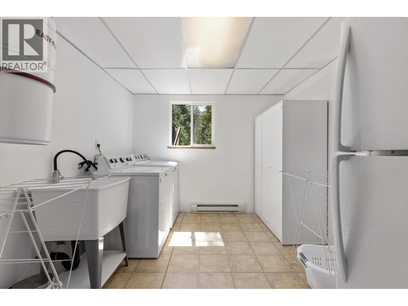 1350 Fernwood Drive, Pemberton, British Columbia  V0N 2L0 - Photo 32 - R3121156