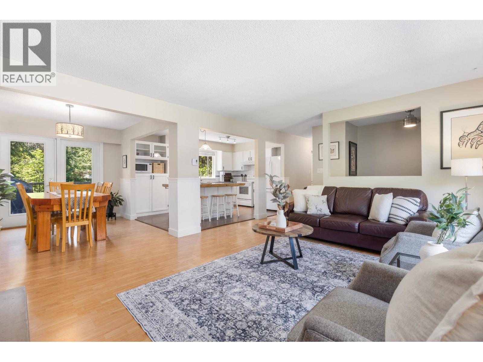 1350 Fernwood Drive, Pemberton, British Columbia  V0N 2L0 - Photo 4 - R3121156